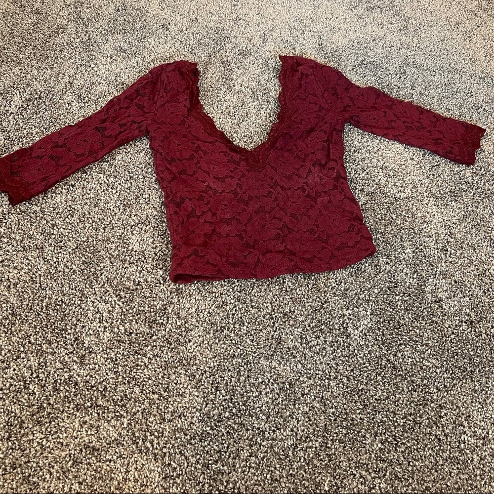 Maroon lace flowered crop top. Size XS